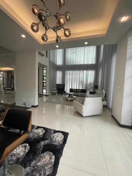 Bungalow House for Rent in Kampung Tunku (Petaling Jaya) - Aizat Saifulrullah - Living Room - PropertyGuru.com.my