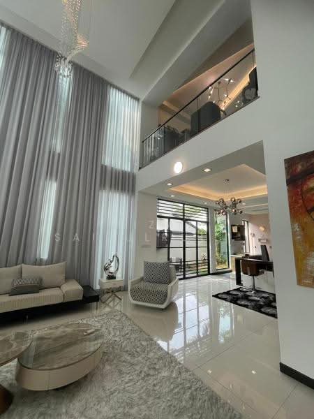Bungalow House for Rent in Kampung Tunku (Petaling Jaya) - Aizat Saifulrullah - Living Room - PropertyGuru.com.my