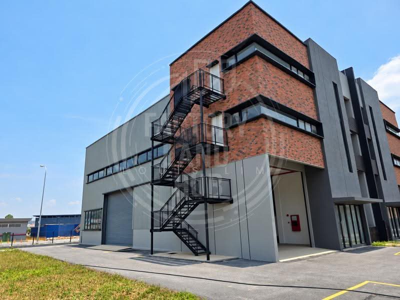 Semi-D Factory for Rent in Puncak Alam (Selangor) - Louis Lim - Exterior - PropertyGuru.com.my
