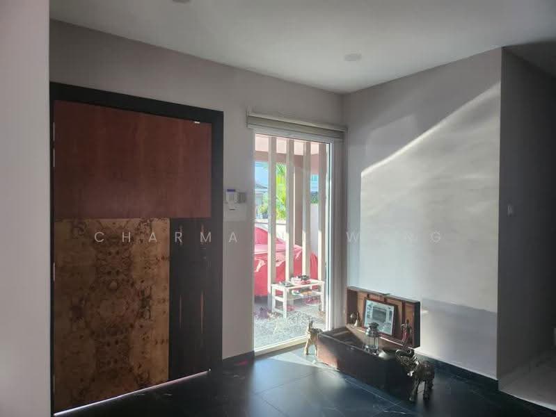 2-storey Terraced House for Rent in Desa Sri Hartamas (Sri Hartamas) - Charmaine Wong - Entrance - PropertyGuru.com.my