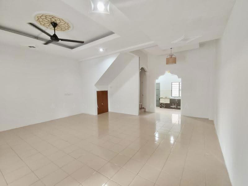 2-storey Terraced House for Sale in Kampung Batu Hitam (Beserah) - Atina Natasha - PropertyGuru.com.my