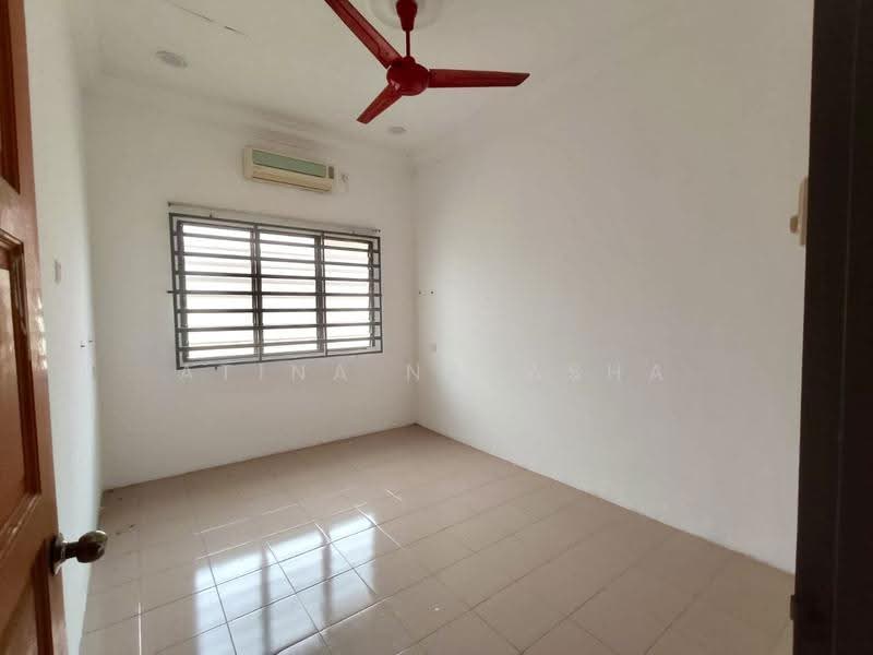 2-storey Terraced House for Sale in Kampung Batu Hitam (Beserah) - Atina Natasha - PropertyGuru.com.my
