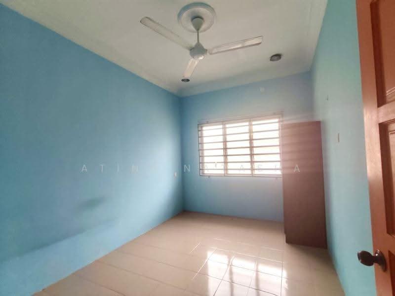 2-storey Terraced House for Sale in Kampung Batu Hitam (Beserah) - Atina Natasha - PropertyGuru.com.my