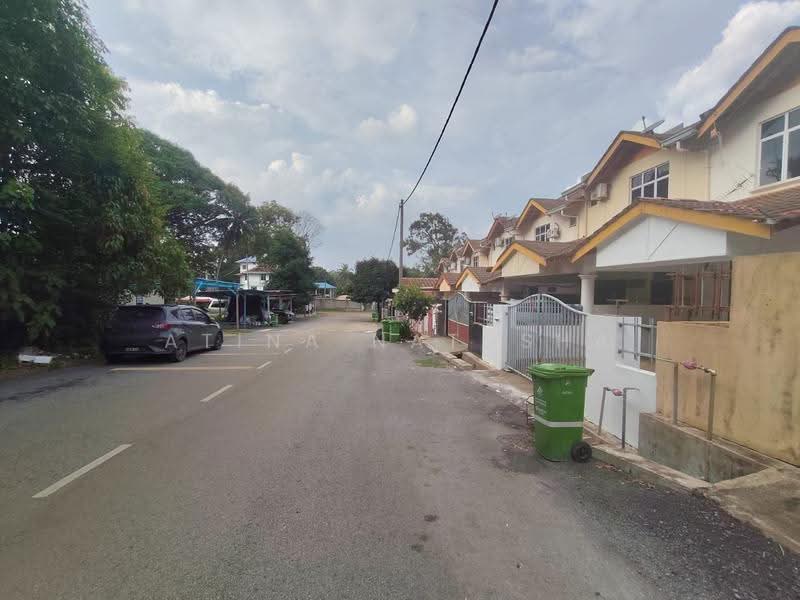 2-storey Terraced House for Sale in Kampung Batu Hitam (Beserah) - Atina Natasha - PropertyGuru.com.my