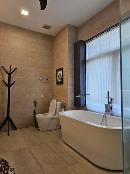 Semi-Detached House for Rent in Taman Equine (Seri Kembangan) - Jerry Chow - Bathroom - PropertyGuru.com.my