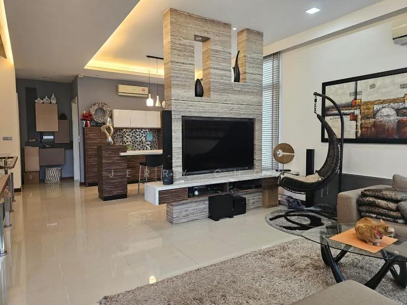 Semi-Detached House for Rent in Taman Equine (Seri Kembangan) - Jerry Chow - Living Room - PropertyGuru.com.my