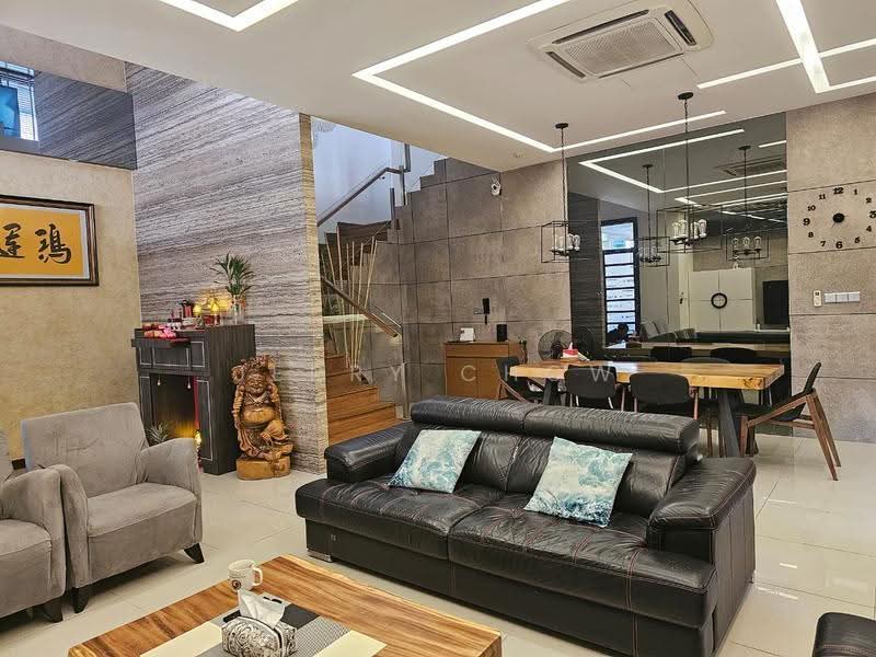 Semi-Detached House for Rent in Taman Equine (Seri Kembangan) - Jerry Chow - Living Room - PropertyGuru.com.my