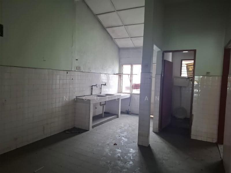 1-storey Terraced House for Sale in Kepong Baru (Kepong) - Nicole Yan - Kitchen - PropertyGuru.com.my
