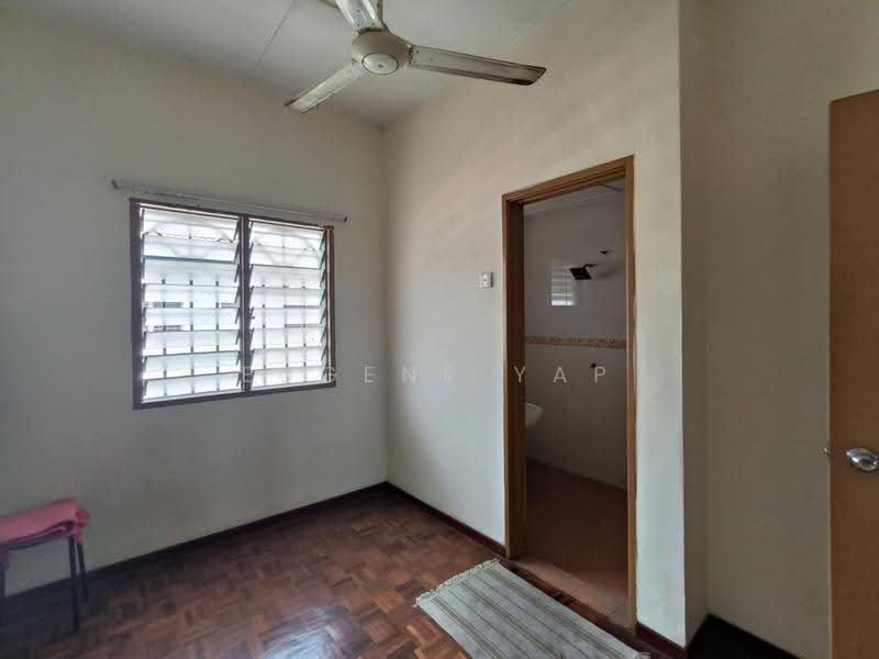 Rumah Teres untuk Dijual di Seksyen 32, Kemuning Green Ville (Shah Alam) - Eugene Yap - PropertyGuru.com.my