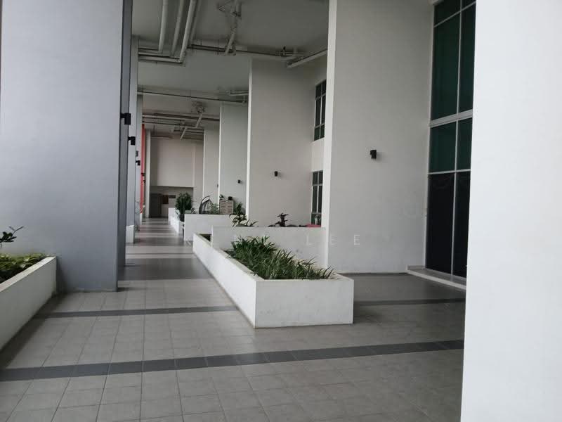 Kediaman Servis untuk Dijual di The Zizz @ Damansara North - Kent Lee - Corridor - PropertyGuru.com.my