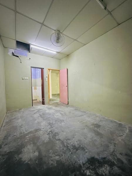 1-storey Terraced House for Sale in Taman Rasah Jaya (Rasah) - Azrul Othman - Interior - PropertyGuru.com.my