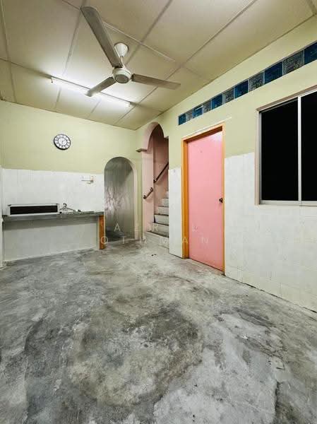 1-storey Terraced House for Sale in Taman Rasah Jaya (Rasah) - Azrul Othman - Interior - PropertyGuru.com.my