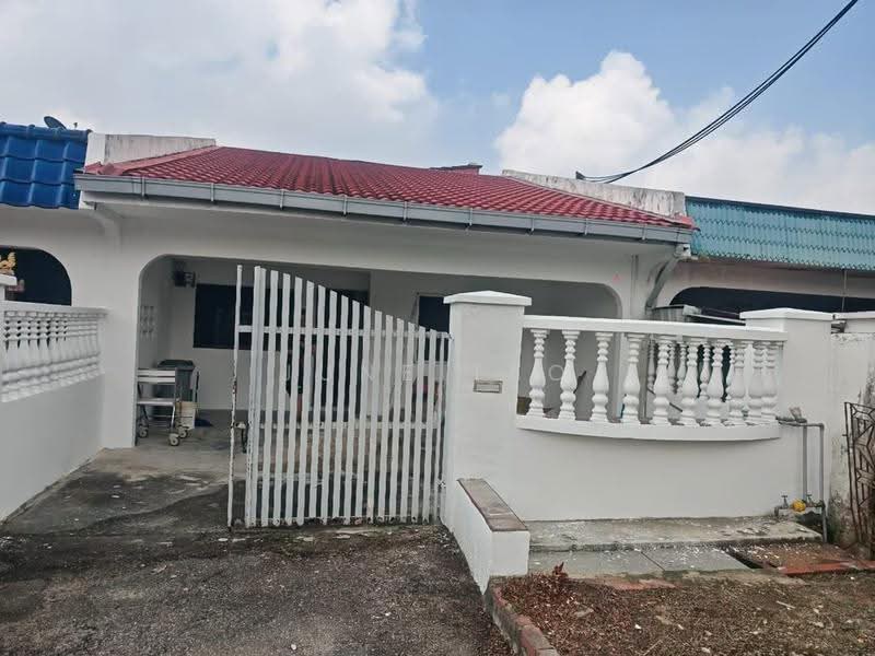 Rumah Teres 1-Tingkat untuk Dijual di Taman Sri Skudai (Skudai) - June Teo - Exterior - PropertyGuru.com.my