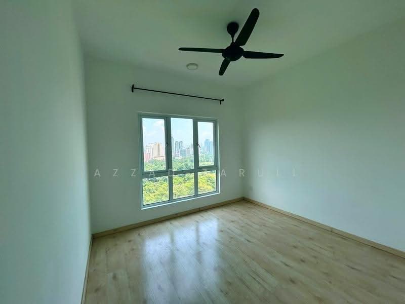 Kondominium untuk Disewa di The Holmes 1 - Azzad Zarull - Bedroom - PropertyGuru.com.my