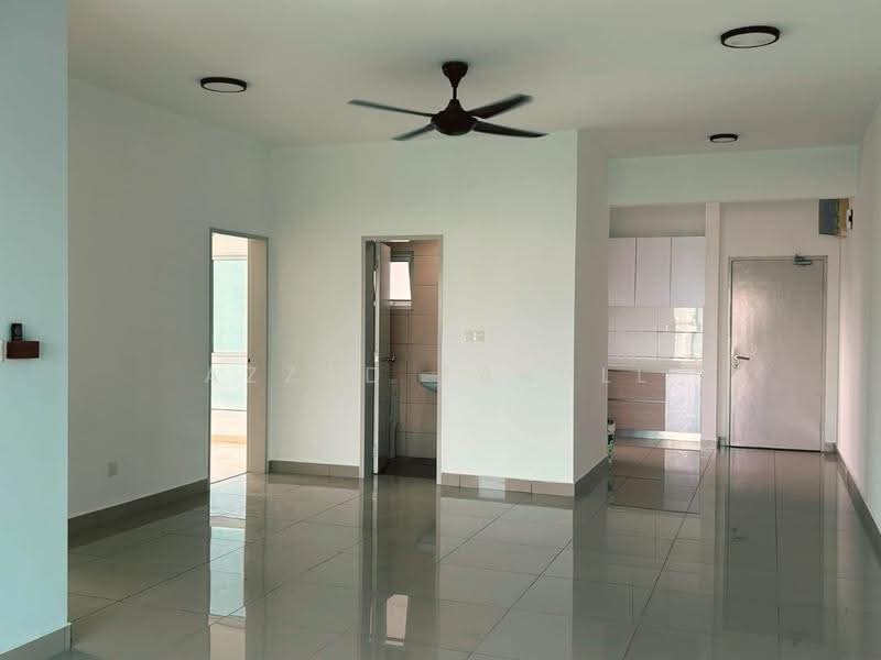 Kondominium untuk Disewa di The Holmes 1 - Azzad Zarull - Living Room - PropertyGuru.com.my