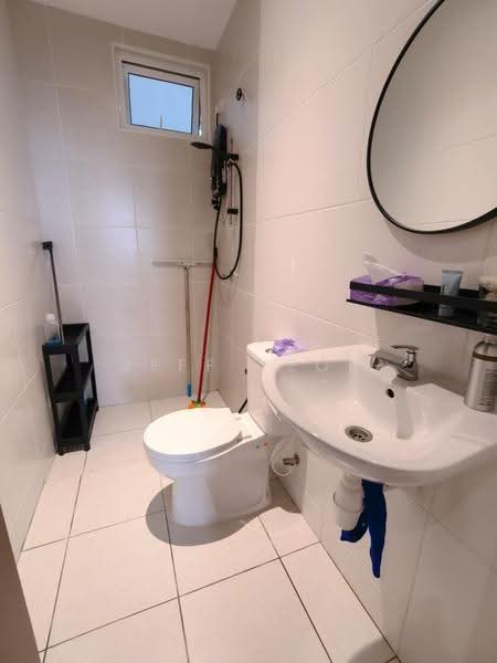 Kondominium untuk Dijual di D'Aman Residence - Jeff Yeoh - Bathroom - PropertyGuru.com.my