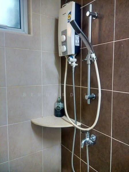 Apartment for Rent at Pangsapuri Tanah Emas (Golden Sands) - Bernard Lim - PropertyGuru.com.my