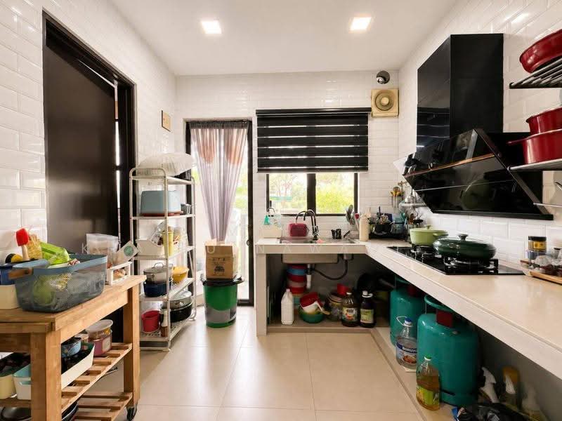 Rumah Teres untuk Dijual di Alam Impian (Shah Alam) - Muhd Khairulnawawi Kamaruddin - Kitchen - PropertyGuru.com.my