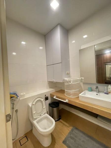 Kondominium untuk Disewa di The Parque Residences - Fiona Lee - Bathroom - PropertyGuru.com.my