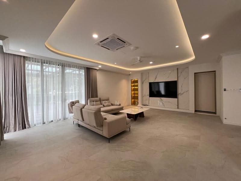 Bungalow House for Sale in Johor Bahru (Johor) - U Hon Kun - Living Room - PropertyGuru.com.my