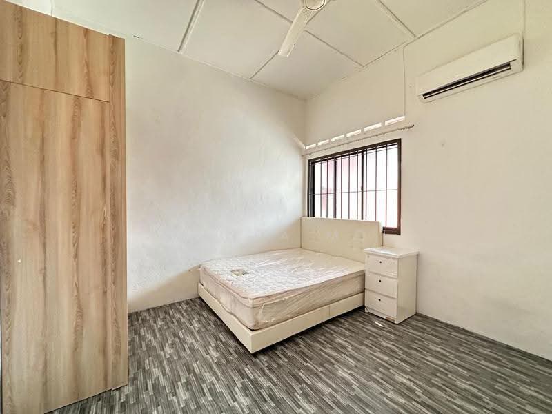 Rumah Teres 1-Tingkat untuk Disewa di Taman Sentosa (Johor Bahru) - Amanda Moi - Bedroom - PropertyGuru.com.my