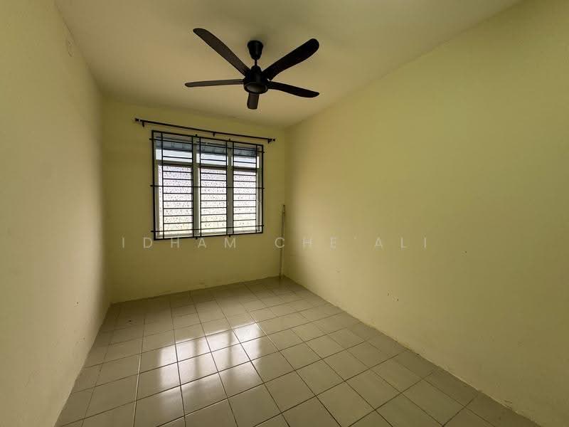 Semi-Detached House for Sale in Perkampungan Indera Sempura (Kuantan) - Idham Che'Ali - Interior - PropertyGuru.com.my