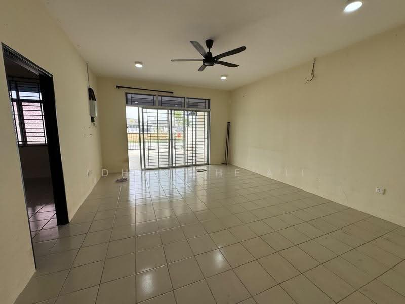 Semi-Detached House for Sale in Perkampungan Indera Sempura (Kuantan) - Idham Che'Ali - Living Room - PropertyGuru.com.my