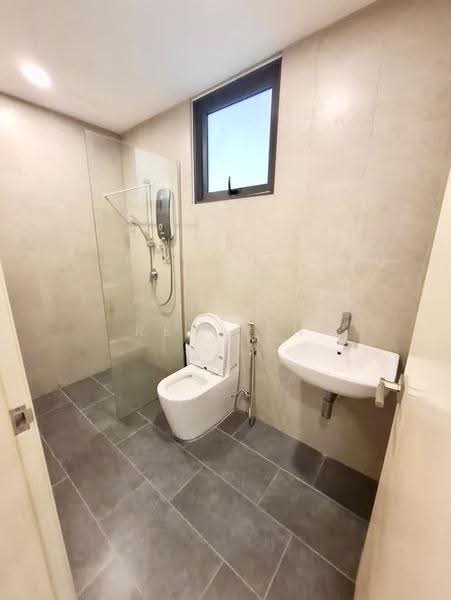 Kediaman Servis untuk Dijual di East Parc @ Manjalara - Rex Tan - Bathroom - PropertyGuru.com.my
