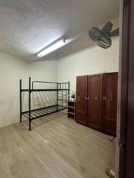 1-storey Terraced House for Sale in Kuantan (Pahang) - Izzat Azman - Bedroom - PropertyGuru.com.my