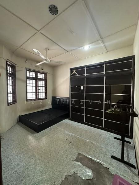 1-storey Terraced House for Sale in Kuantan (Pahang) - Izzat Azman - Bedroom - PropertyGuru.com.my
