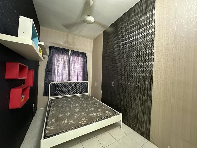 Apartment for Rent at Bayu Villa - Stephanie Yap - Bedroom - PropertyGuru.com.my