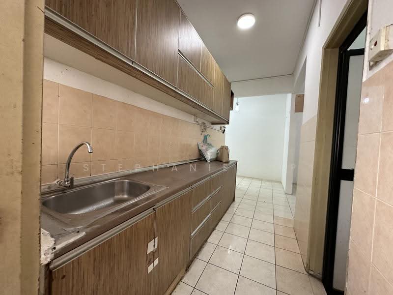 Apartment for Rent at Bayu Villa - Stephanie Yap - Kitchen - PropertyGuru.com.my