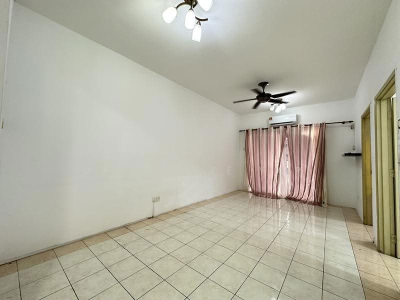 Apartment for Rent at Bayu Villa - Stephanie Yap - Living Room - PropertyGuru.com.my