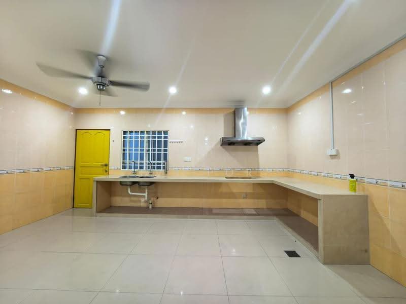 Rumah Teres 2-Tingkat untuk Dijual di Klang (Selangor) - Ivy Por - Kitchen - PropertyGuru.com.my