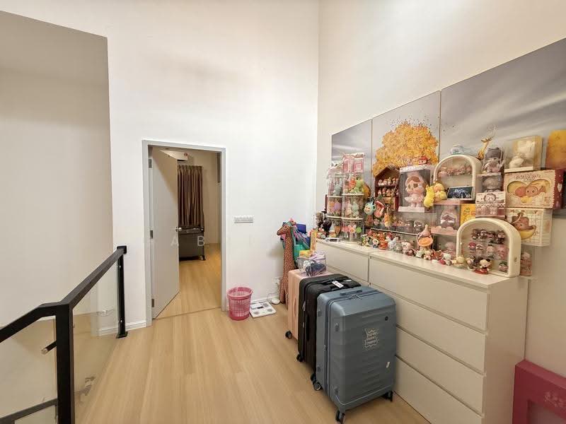 2-storey Terraced House for Sale in Setia Utama (Setia Alam) - GABRIEL GOH - Corridor - PropertyGuru.com.my