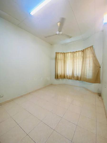 1-storey Terraced House for Sale in Taman Bestari Indah (Ulu Tiram) - Iden Tan - Interior - PropertyGuru.com.my