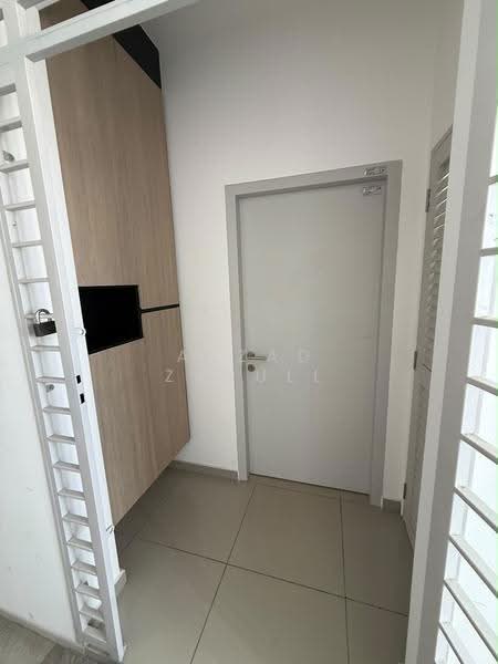 Kondominium untuk Disewa di Sky Awani Residensi 3 - Azzad Zarull - Entrance - PropertyGuru.com.my