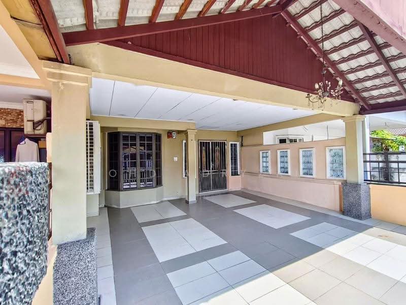2-storey Terraced House for Sale in Saujana Utama (Selangor) - Mohd Adryzam - Exterior - PropertyGuru.com.my