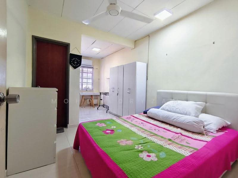 2-storey Terraced House for Sale in Saujana Utama (Selangor) - Mohd Adryzam - Bedroom - PropertyGuru.com.my