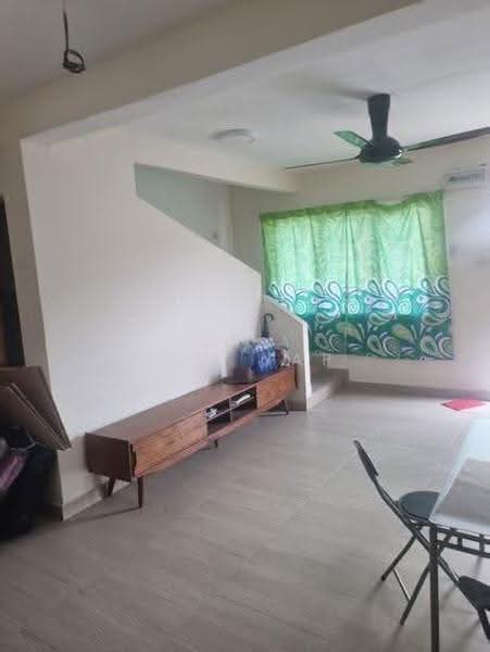 2-storey Terraced House for Sale in Taman Bukit Anggerik (Cheras) - Sam Yap - Living Room - PropertyGuru.com.my