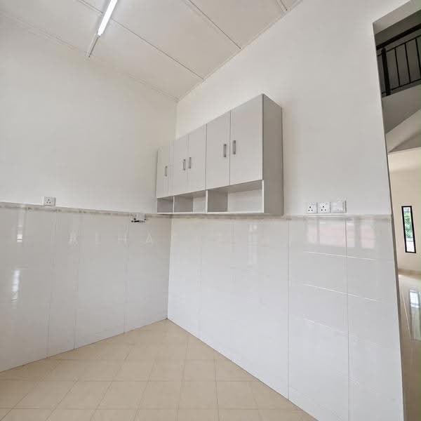1.5-storey Terraced House for Sale in Taman Kota Jaya (Kota Tinggi) - ALHAFIZ AZIS - Kitchen - PropertyGuru.com.my