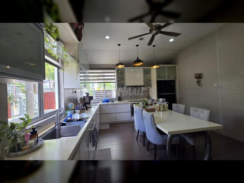 Rumah Banglo untuk Dijual di Seksyen 13 (Shah Alam) - Fazie Noor - Kitchen - PropertyGuru.com.my