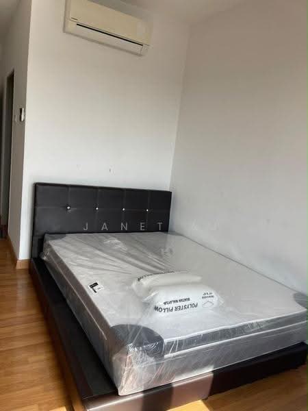 Kediaman Servis untuk Dijual di Garden @ One South - Janet Au - Bedroom - PropertyGuru.com.my
