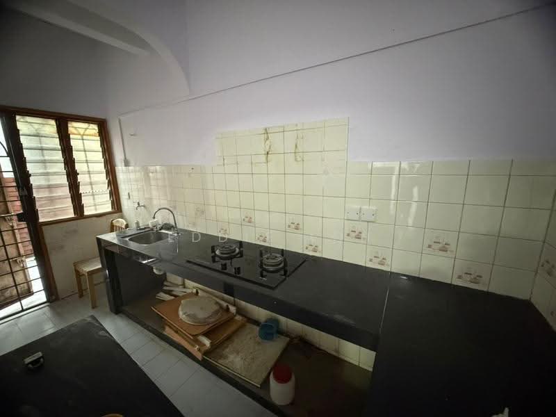 Rumah Teres untuk Disewa di Usj 13 (Subang Jaya) - Eddie Loh - Kitchen - PropertyGuru.com.my