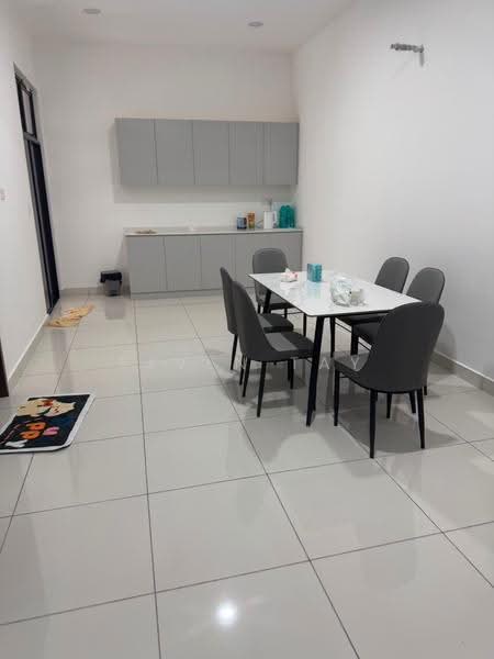 Cluster House for Rent in Taman Desa Tebrau (Tebrau) - Seven Tay - Dining Room - PropertyGuru.com.my
