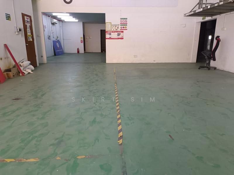 Factory for Rent in Taman Perindustrian Bukit Serdang (Seri Kembangan) - Skirt Sim - Interior - PropertyGuru.com.my