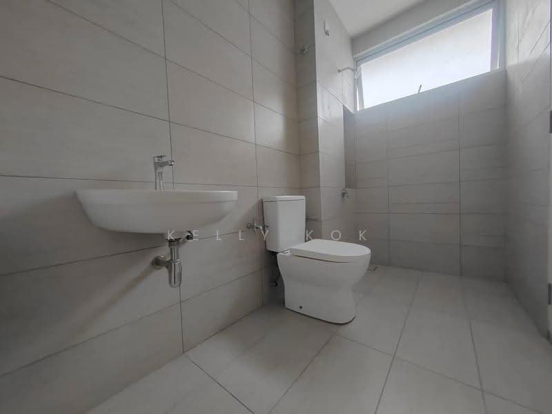 Terraced House for Sale in Kota Emerald (Rawang) - Kelly Kok - Bathroom - PropertyGuru.com.my