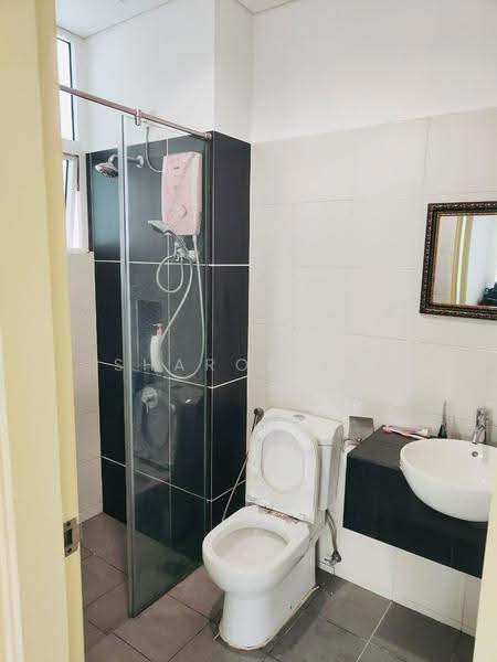 Kediaman Servis untuk Disewa di 1Medini - Sharon Ng - Bathroom - PropertyGuru.com.my
