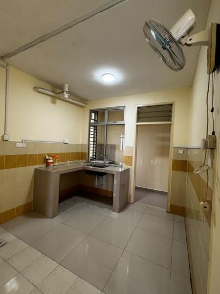 Apartment for Rent at Seri Molek Perdana - Elvis Sim - Kitchen - PropertyGuru.com.my