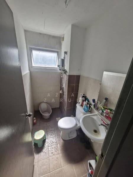 Condominium for Rent at Suria Jelatek - Azzad Zarull - Bathroom - PropertyGuru.com.my